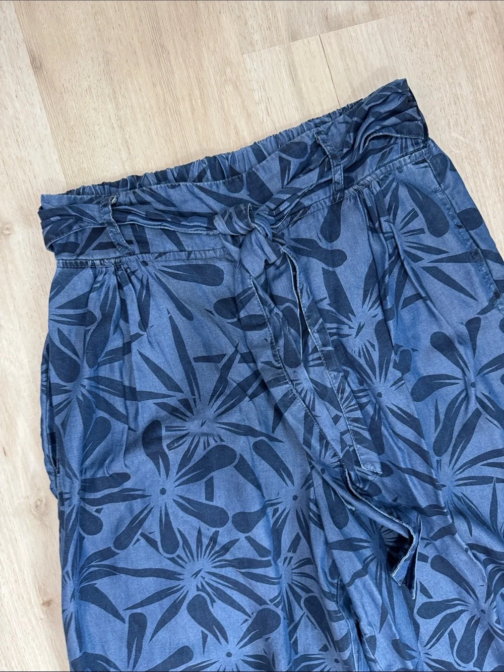 Tanoa Blue chambray Floral Pattern Wide Leg pull on Pants Hawaiian tropical